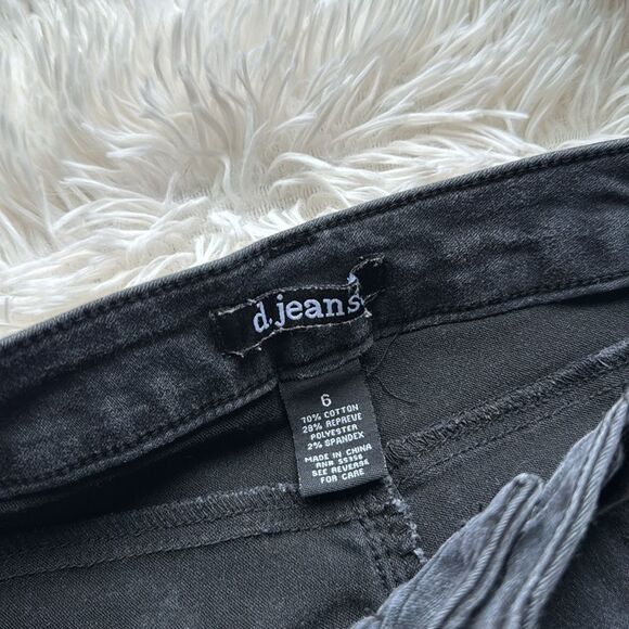d. jeans Black Skinny Leg Ankle Cropped Jeans Size 6 - Picture 6 of 6
